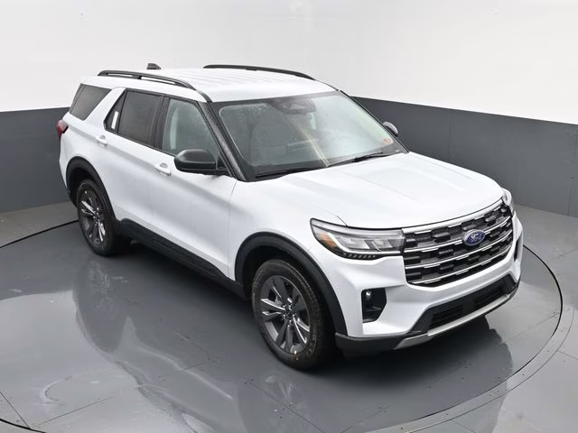 2026 White Metallic Ford Explorer Active 4X4 SUV