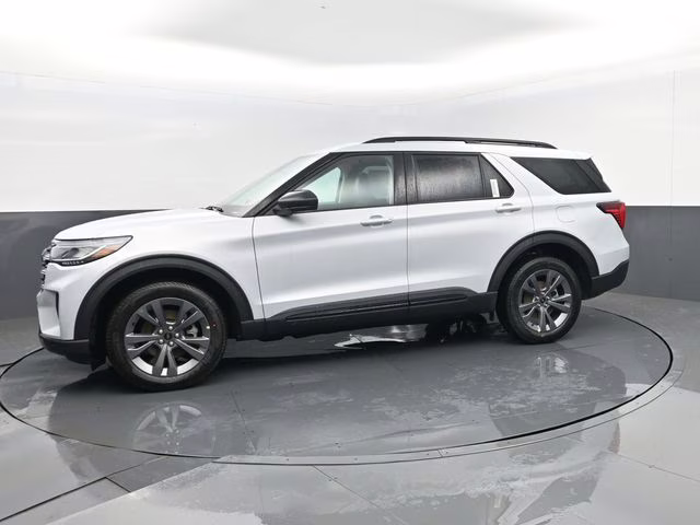 2026 White Metallic Ford Explorer Active 4X4 SUV