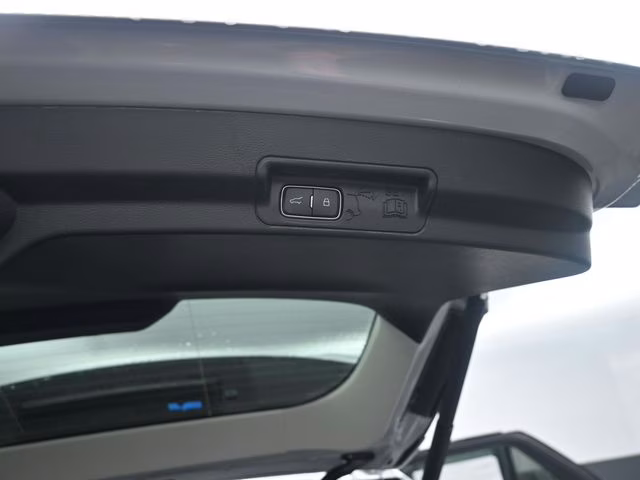 2026 White Metallic Ford Explorer Active 4X4 SUV