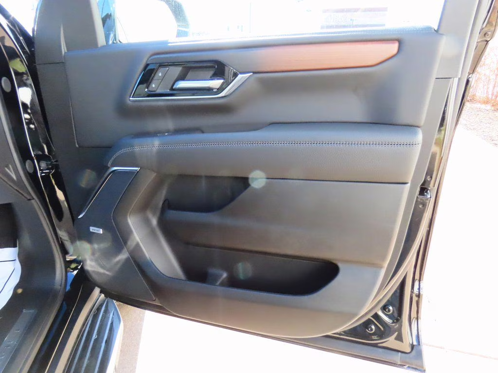 2026 Onyx Black GMC Yukon XL Denali 4X4 SUV