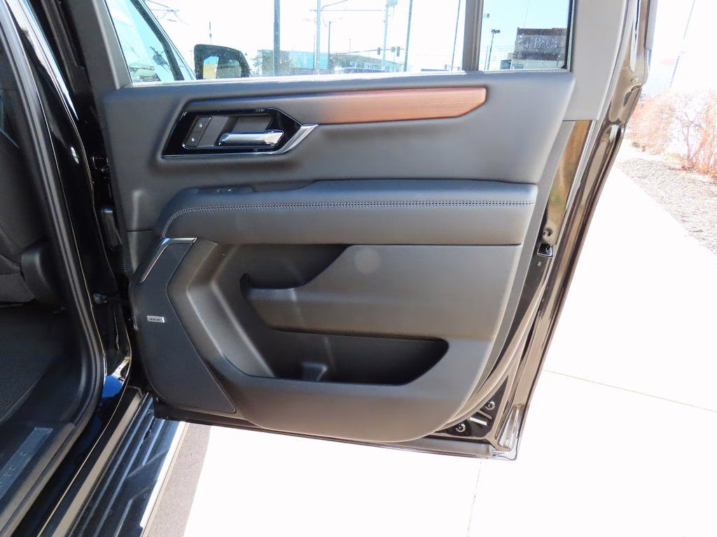 2026 Onyx Black GMC Yukon XL Denali 4X4 SUV