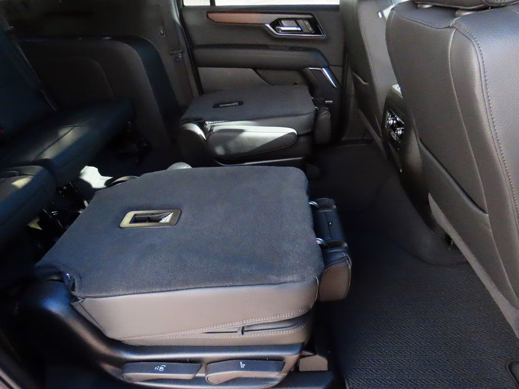 2026 Onyx Black GMC Yukon XL Denali 4X4 SUV