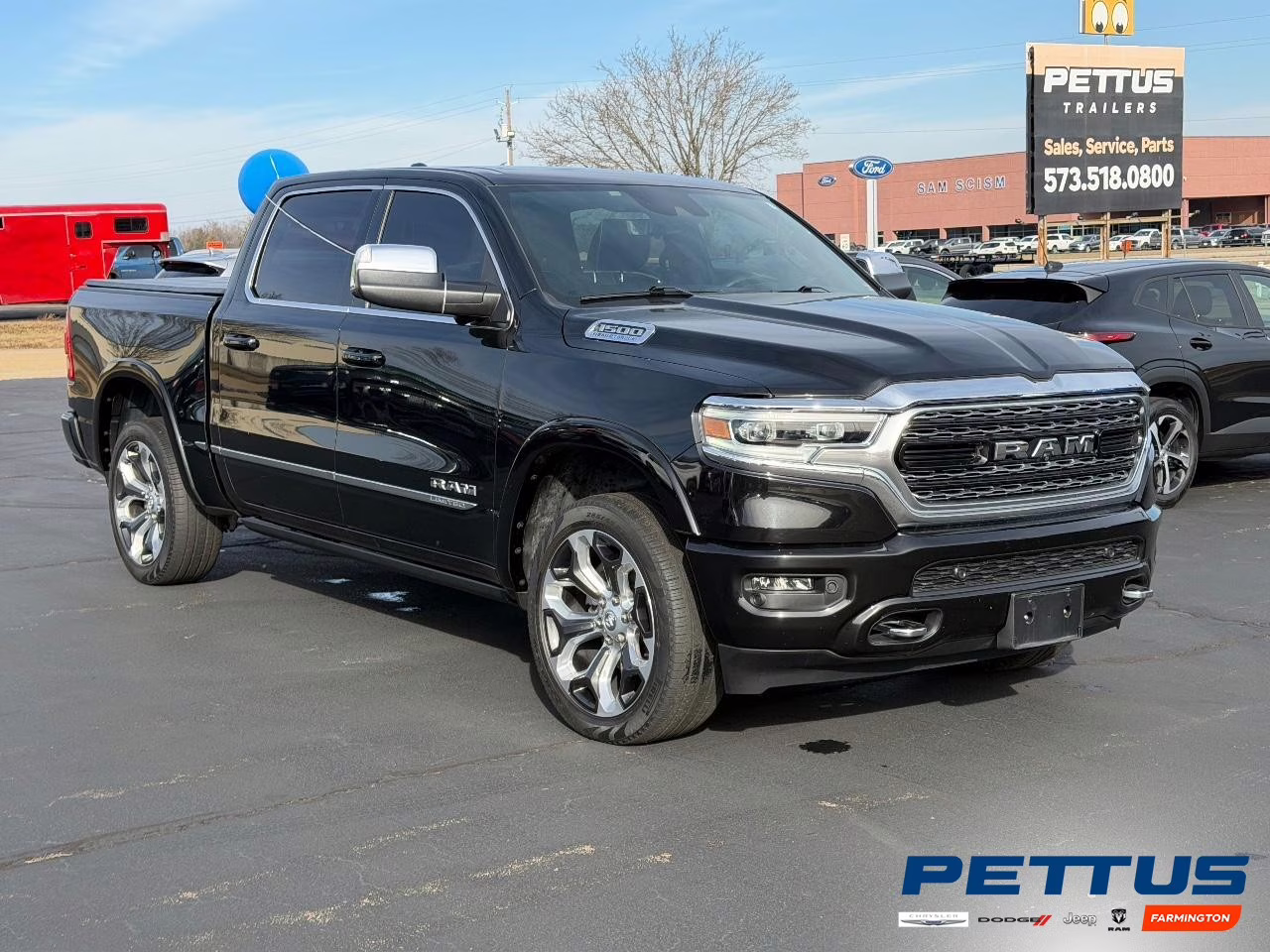 2023 Diamond Black Crystal Pearlcoat Ram 1500 Limited 4X4 Truck