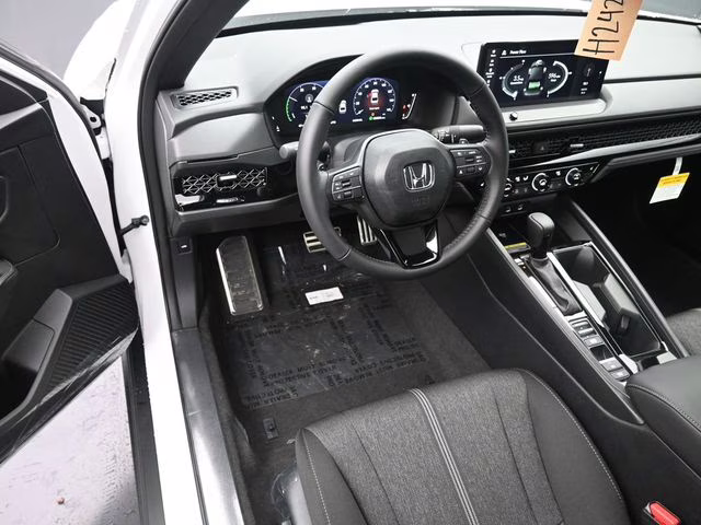 2025 Platinum White Pearl Honda Accord Hybrid Sport FWD Sedan