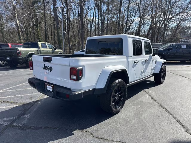 2025 Bright White Clearcoat Jeep Gladiator Nighthawk 4X4 Truck