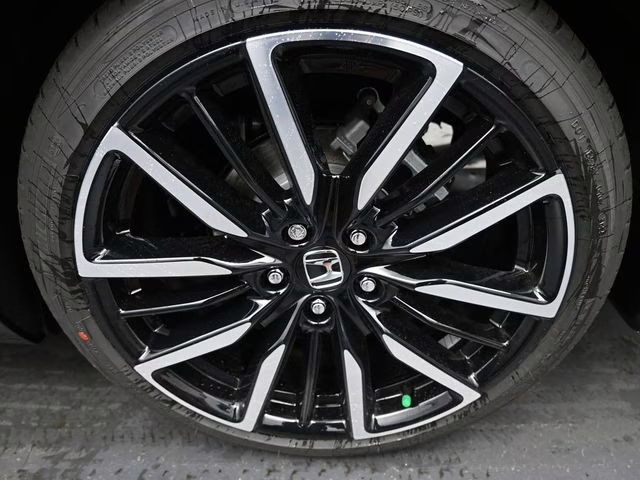 2025 Urban Gray Pearl Honda Accord Hybrid Touring FWD Sedan