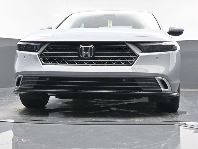 2025 Urban Gray Pearl Honda Accord Hybrid Touring FWD Sedan