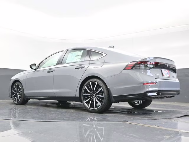 2025 Urban Gray Pearl Honda Accord Hybrid Touring FWD Sedan