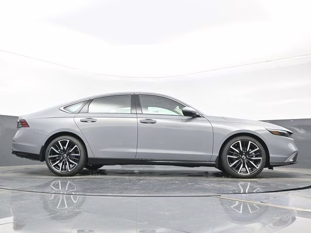 2025 Urban Gray Pearl Honda Accord Hybrid Touring FWD Sedan