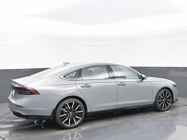 2025 Urban Gray Pearl Honda Accord Hybrid Touring FWD Sedan
