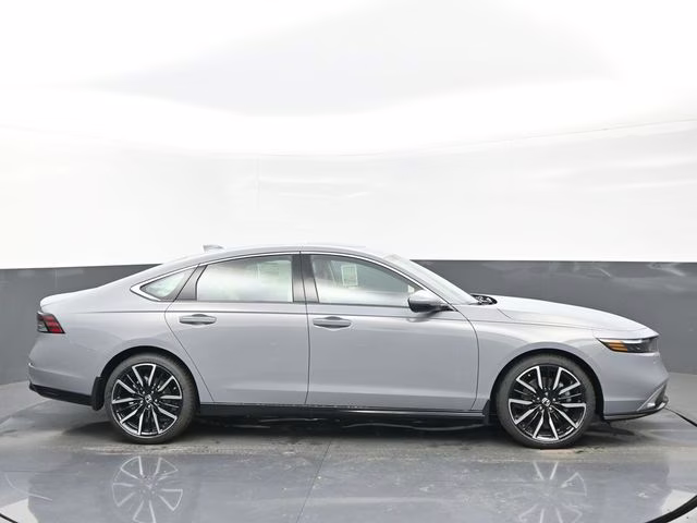 2025 Urban Gray Pearl Honda Accord Hybrid Touring FWD Sedan