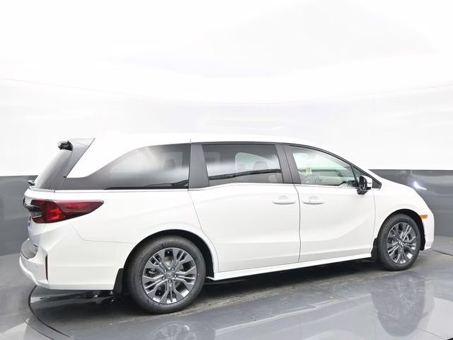 2026 Platinum White Pearl Honda Odyssey Touring FWD Van