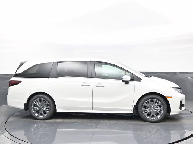 2026 Platinum White Pearl Honda Odyssey Touring FWD Van