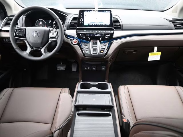 2026 Platinum White Pearl Honda Odyssey Touring FWD Van