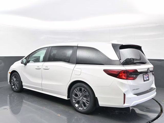 2026 Platinum White Pearl Honda Odyssey Touring FWD Van