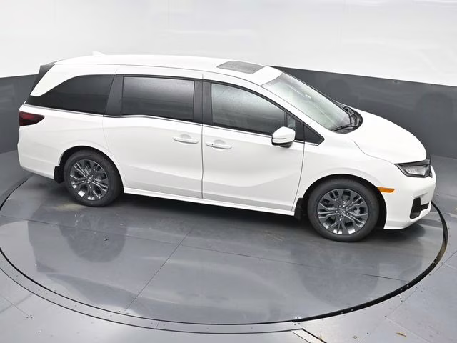 2026 Platinum White Pearl Honda Odyssey Touring FWD Van