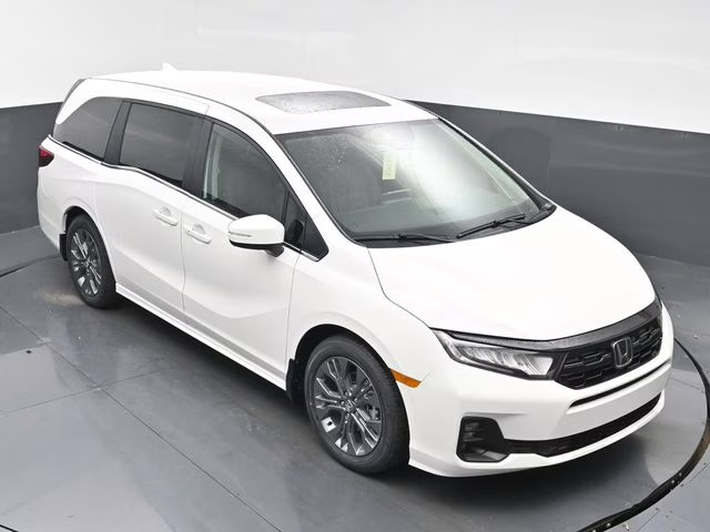 2026 Platinum White Pearl Honda Odyssey Touring FWD Van