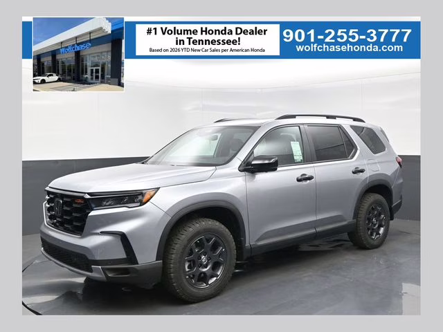 2025 Lunar Silver Metallic Honda Pilot TrailSport AWD SUV
