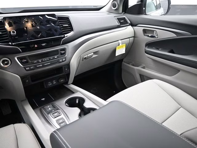 2026 Platinum White Pearl Honda Ridgeline RTL AWD Truck