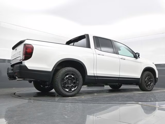 2026 Platinum White Pearl Honda Ridgeline TrailSport+ AWD Truck