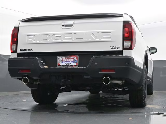 2026 Platinum White Pearl Honda Ridgeline Black Edition AWD Truck