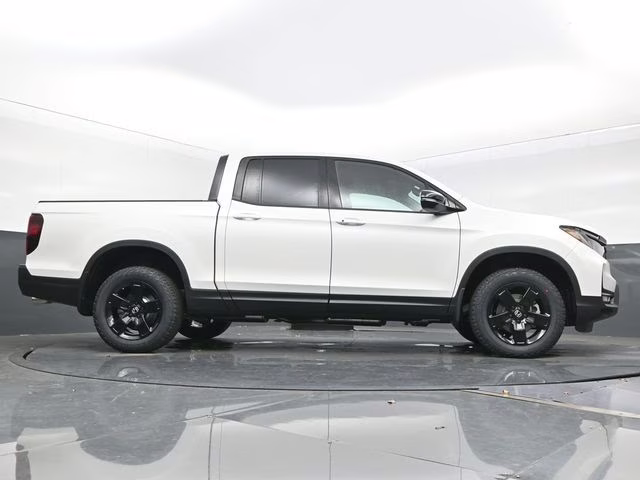 2026 Platinum White Pearl Honda Ridgeline Black Edition AWD Truck