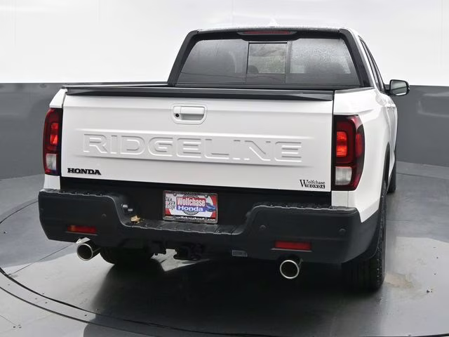 2026 Platinum White Pearl Honda Ridgeline Black Edition AWD Truck