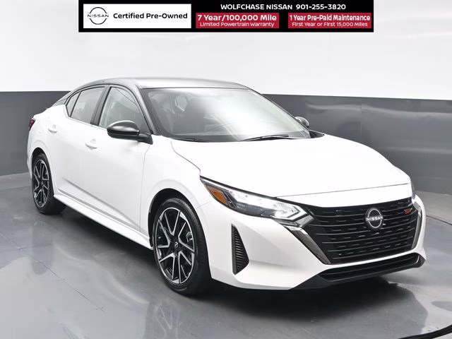 2025 Aspen White/Super Black Nissan Sentra SR FWD Sedan
