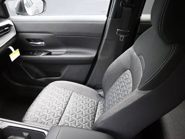 2026 Gun Metallic/Super Black Nissan Kicks SV AWD SUV