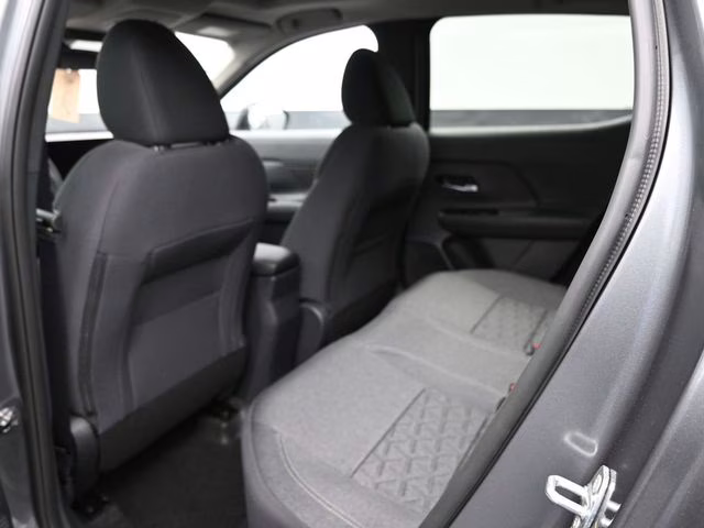 2026 Gun Metallic/Super Black Nissan Kicks SV FWD SUV