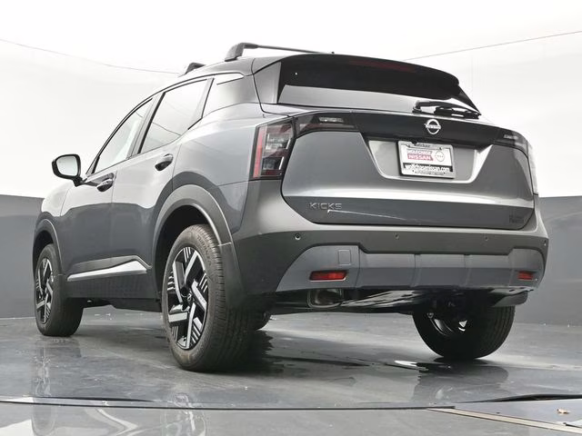 2026 Gun Metallic/Super Black Nissan Kicks SV FWD SUV