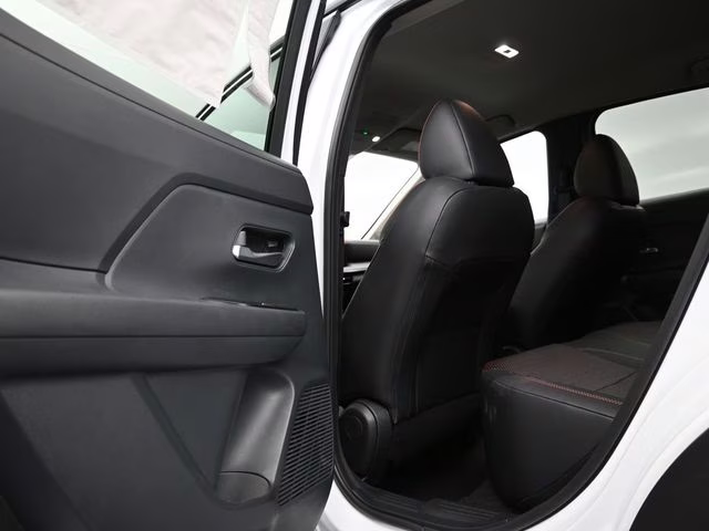 2026 Aspen White/Super Black Nissan Kicks SR FWD SUV
