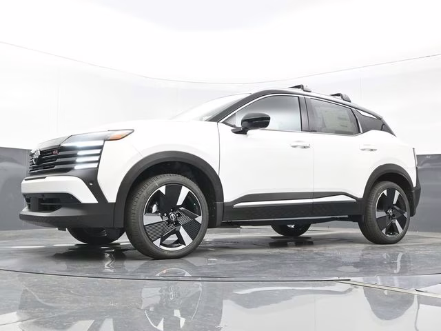 2026 Aspen White/Super Black Nissan Kicks SR FWD SUV