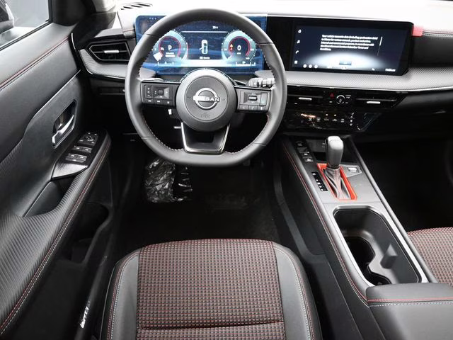 2026 Aspen White/Super Black Nissan Kicks SR FWD SUV