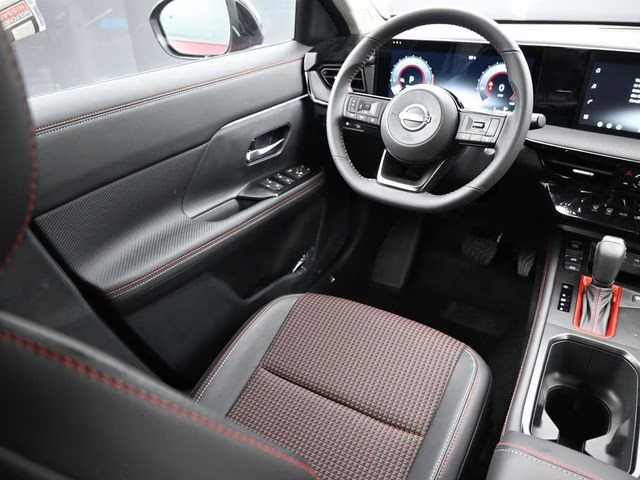 2026 Scarlet Ember Tintcoat Nissan Kicks SR FWD SUV