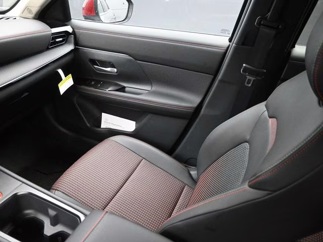 2026 Gun Metallic/Scarlet Ember Tintcoat Nissan Kicks SR FWD SUV