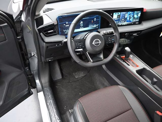 2026 Gun Metallic/Scarlet Ember Tintcoat Nissan Kicks SR FWD SUV