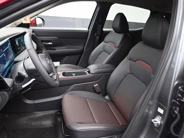 2026 Gun Metallic/Scarlet Ember Tintcoat Nissan Kicks SR FWD SUV