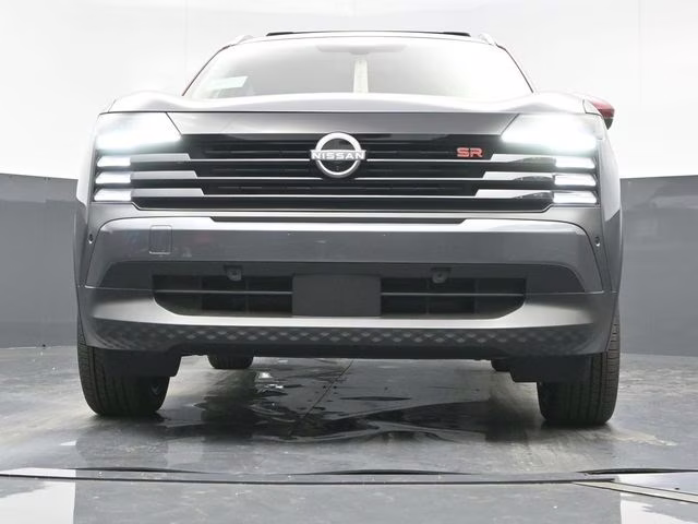2026 Gun Metallic/Scarlet Ember Tintcoat Nissan Kicks SR FWD SUV