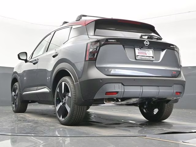 2026 Gun Metallic/Scarlet Ember Tintcoat Nissan Kicks SR FWD SUV