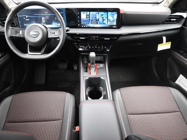 2026 Gun Metallic/Scarlet Ember Tintcoat Nissan Kicks SR FWD SUV