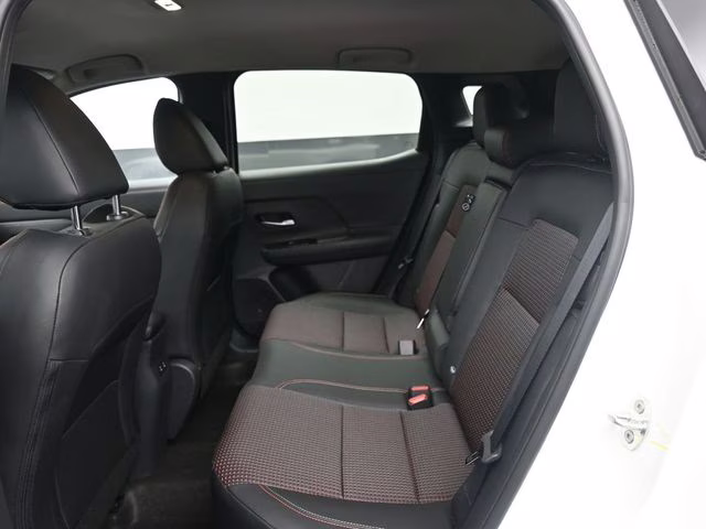 2026 Aspen White Tricoat Nissan Kicks SR FWD SUV