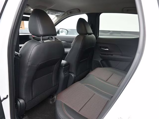 2026 Aspen White Tricoat Nissan Kicks SR FWD SUV