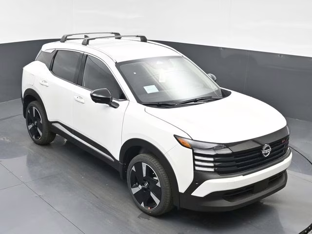 2026 Aspen White Tricoat Nissan Kicks SR FWD SUV
