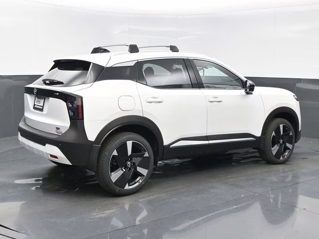 2026 Aspen White Tricoat Nissan Kicks SR FWD SUV