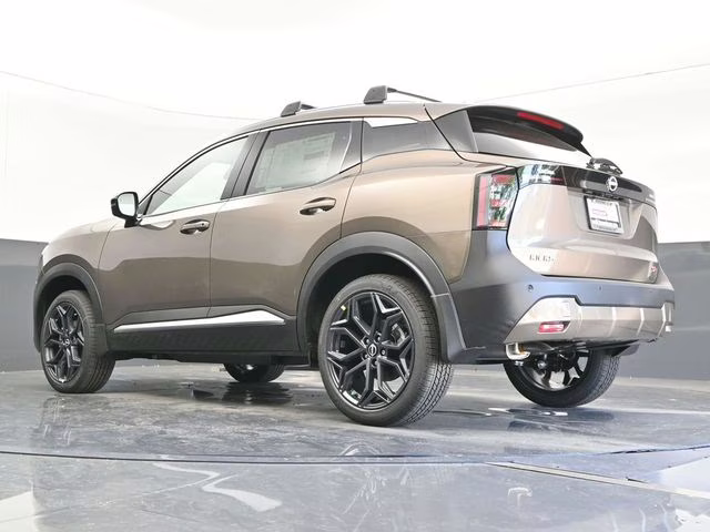 2026 Canyon Bronze Metallic Nissan Kicks SR FWD SUV
