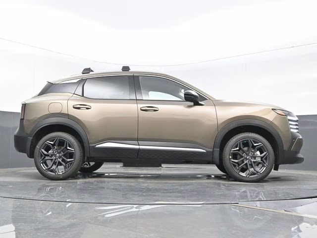 2026 Canyon Bronze Metallic Nissan Kicks SR FWD SUV