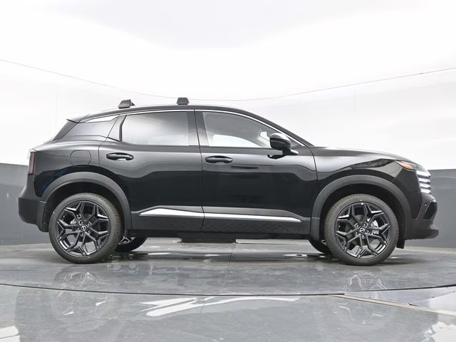 2026 Super Black Nissan Kicks SR FWD SUV
