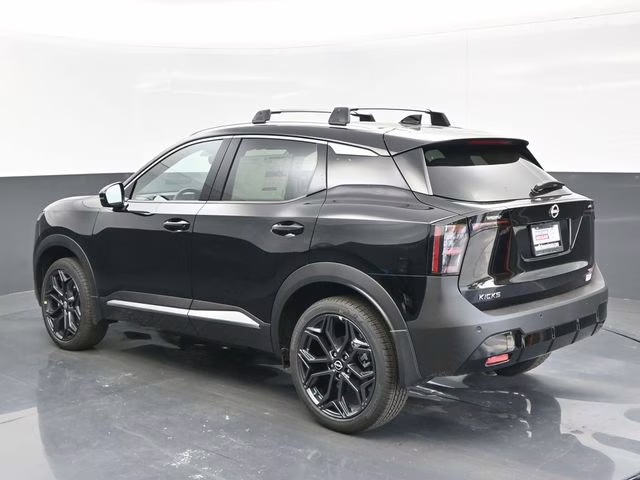 2026 Super Black Nissan Kicks SR FWD SUV