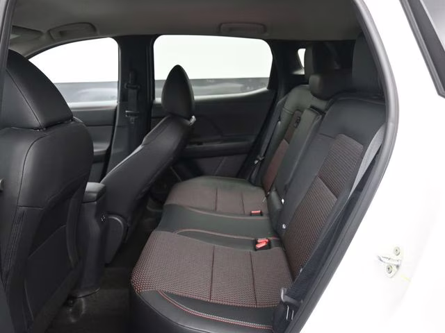 2026 Aspen White/Super Black Nissan Kicks SR FWD SUV